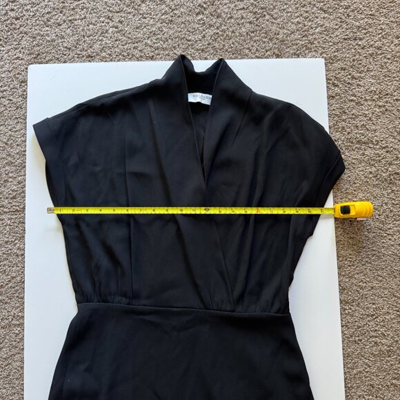 MM Lafleur Asymmetrical V-Neck Sheath Dress Size 12 Black Cocktail Work Office - Picture 5 of 7